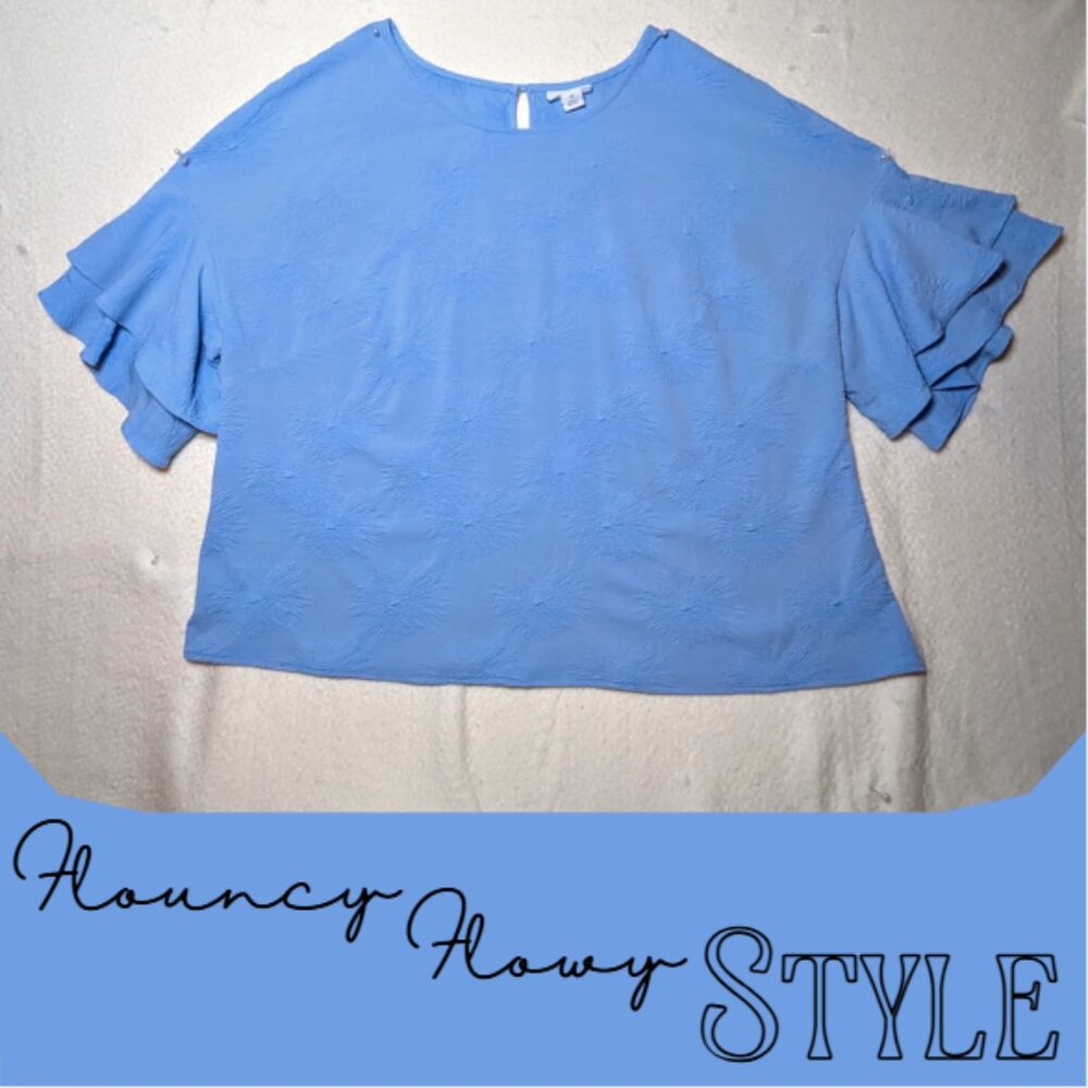 Textured Liz Claiborne cornflower blue blouse w/ 2x layer bell sleeves, size 1X
